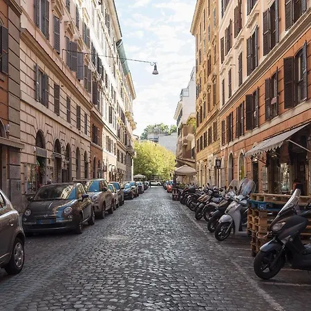 Lively Trastevere Renovated - Fromhometorome
